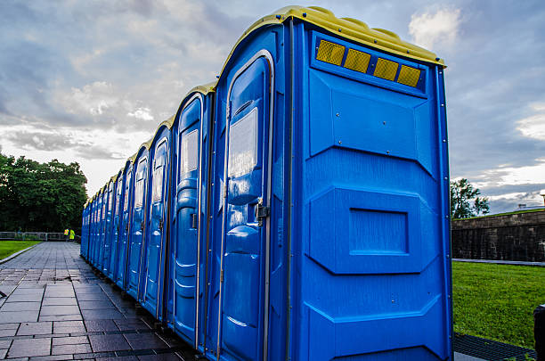 Porta potty delivery and setup in South San Jose Hills, CA